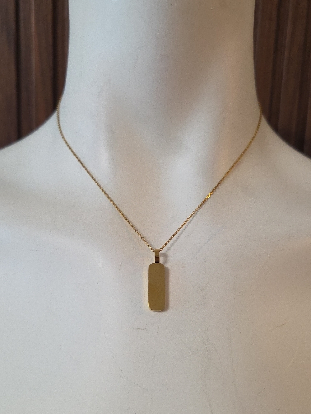 Minimalist Gold Rectangular Pendant Necklace for Women